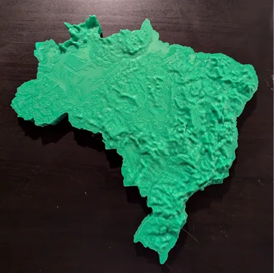 Mapa Topográfico Gigante do Brasil
